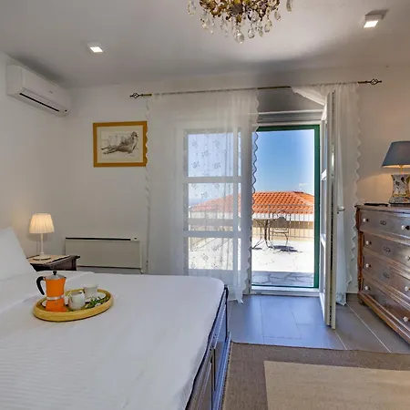 Mely Holiday home