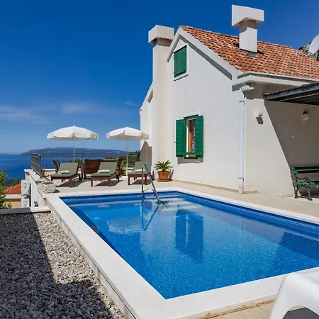 Holiday home Mely Makarska