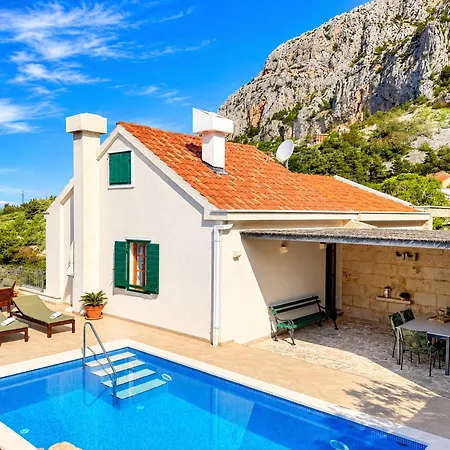 Mely Semesterbostad Makarska