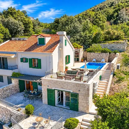 Mely Semesterbostad Makarska